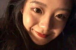 瞬间让人开心的图片,图片中的温馨与欢笑”