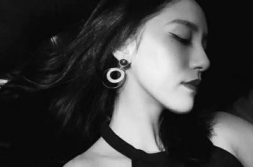 黑白头像女生霸气,黑白头像女生的独特魅力